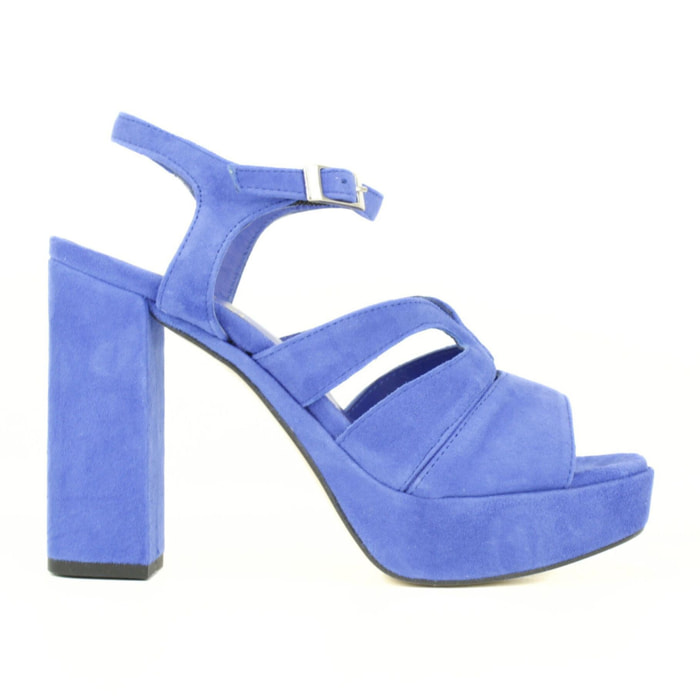 Sandalia plataforma. Tacón de 10 cm