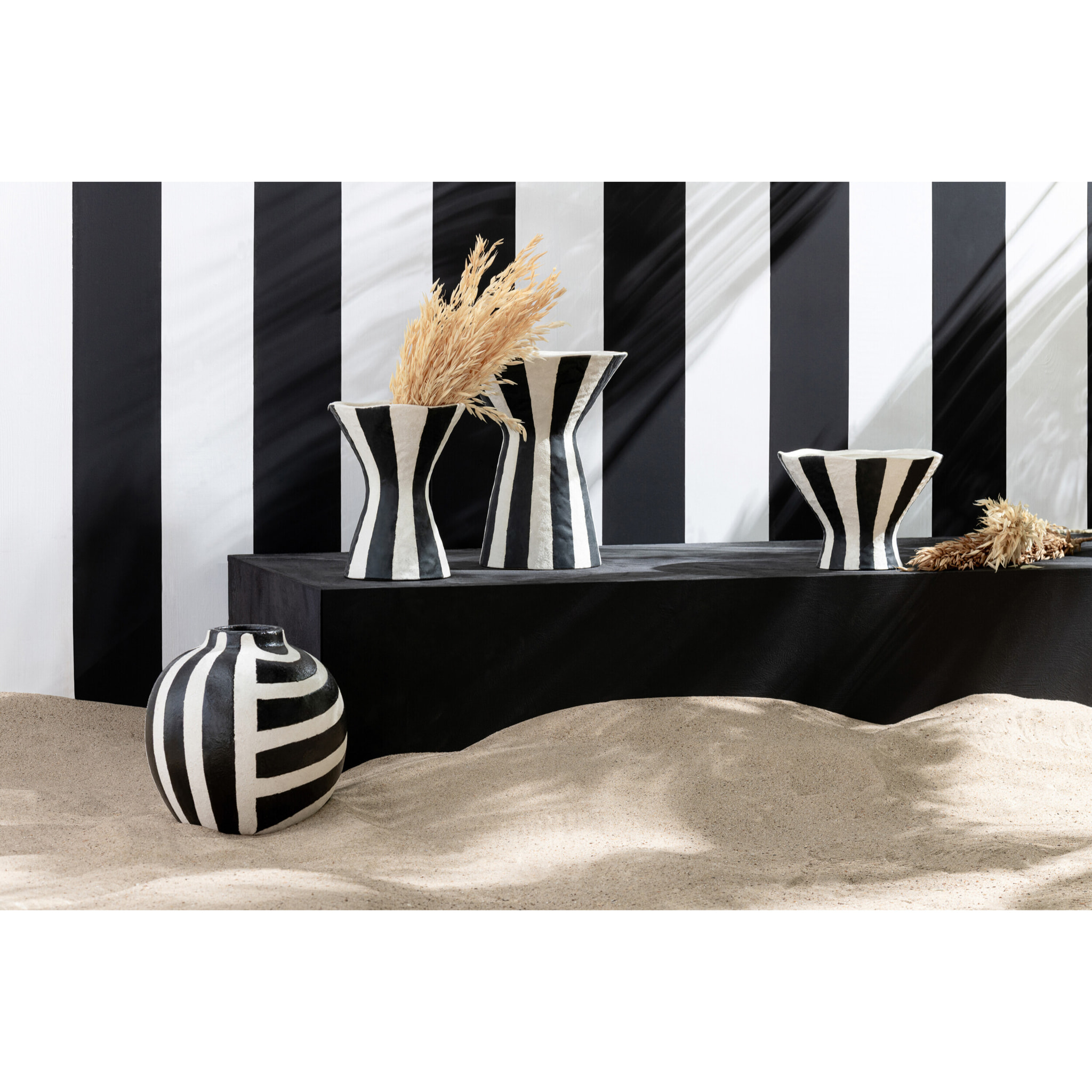 J-Line Vase Ligné - grès - blanc cassé/noir