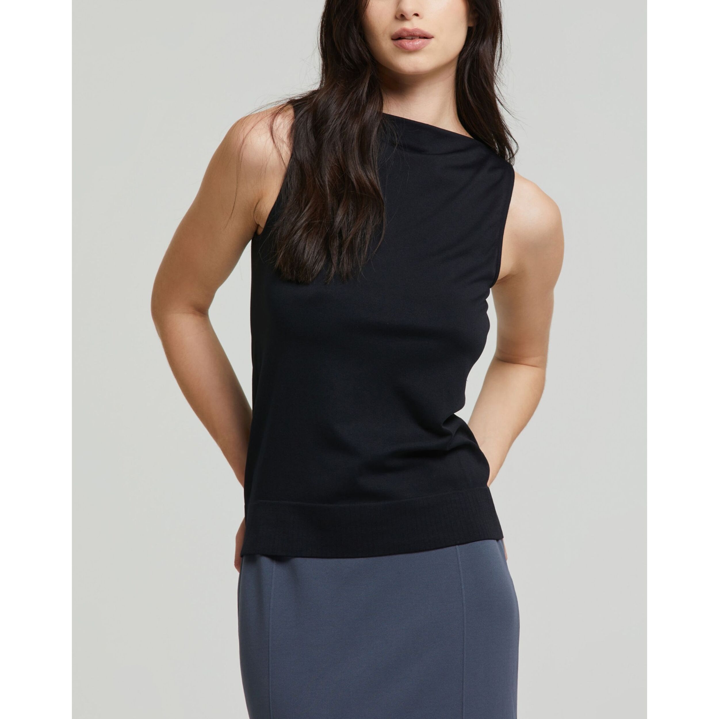 Smanicato scollo barchetta seamless