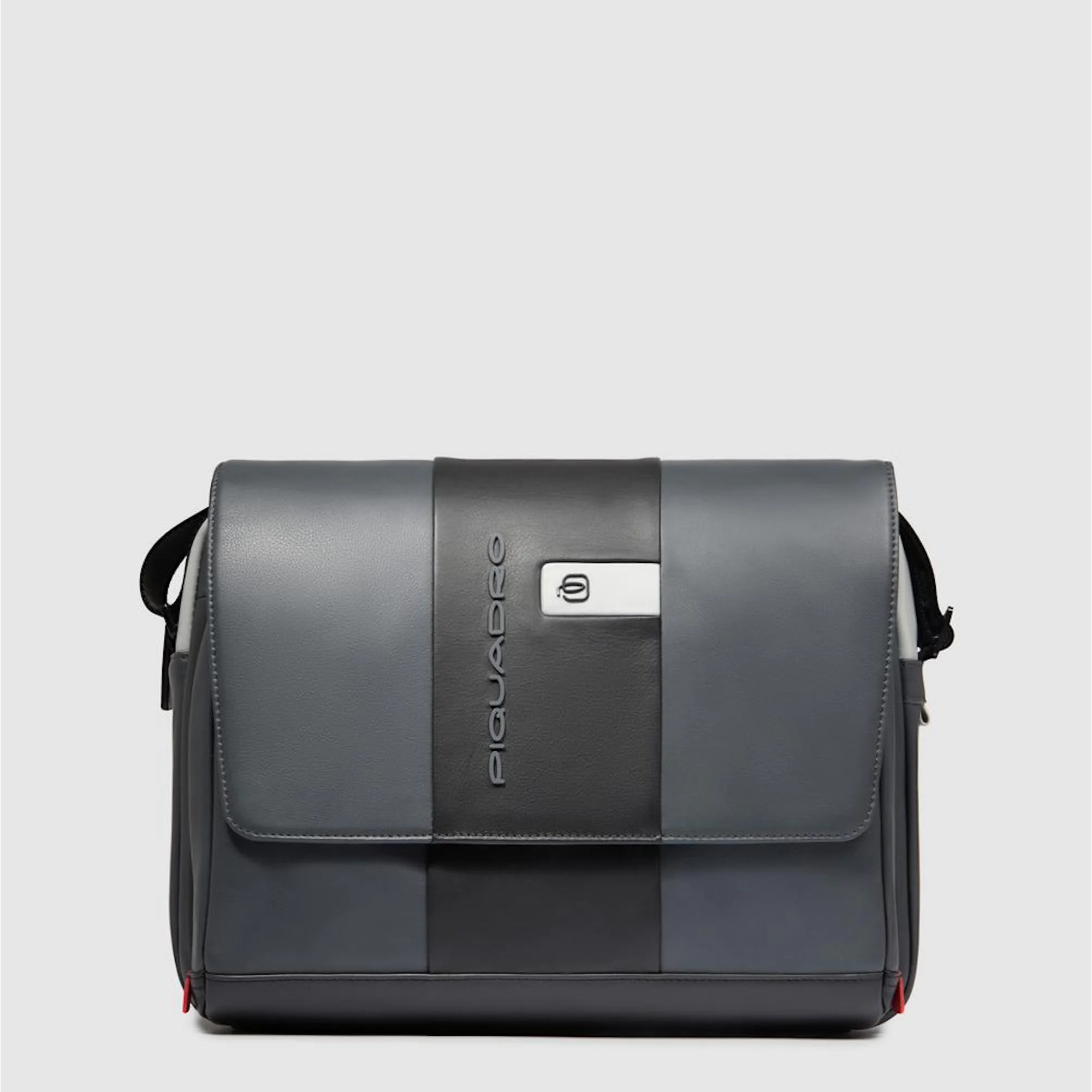 Piquadro Borsa messenger in pelle porta pc con tasca per AirPods®, protezioni antiurto e RFID