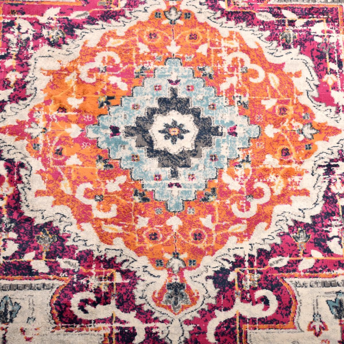 Tapis Lavu motif médaillon traditionnel oriental