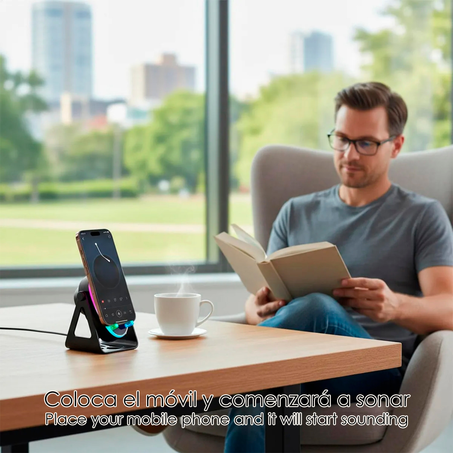 Altavoz H68 con tecnología de inducción inteligente que amplifica el sonido al colocar el móvil encima. Con Bluetooth, carga inalámbrica de 15W y luces LED multicolor.