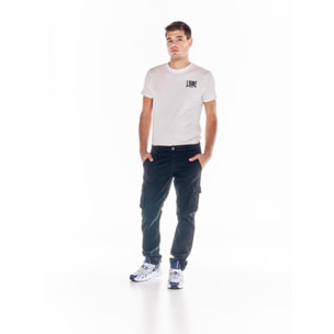 Pantalones cargo para hombre con bolsillos, ideales para el trabajo y el ocio.