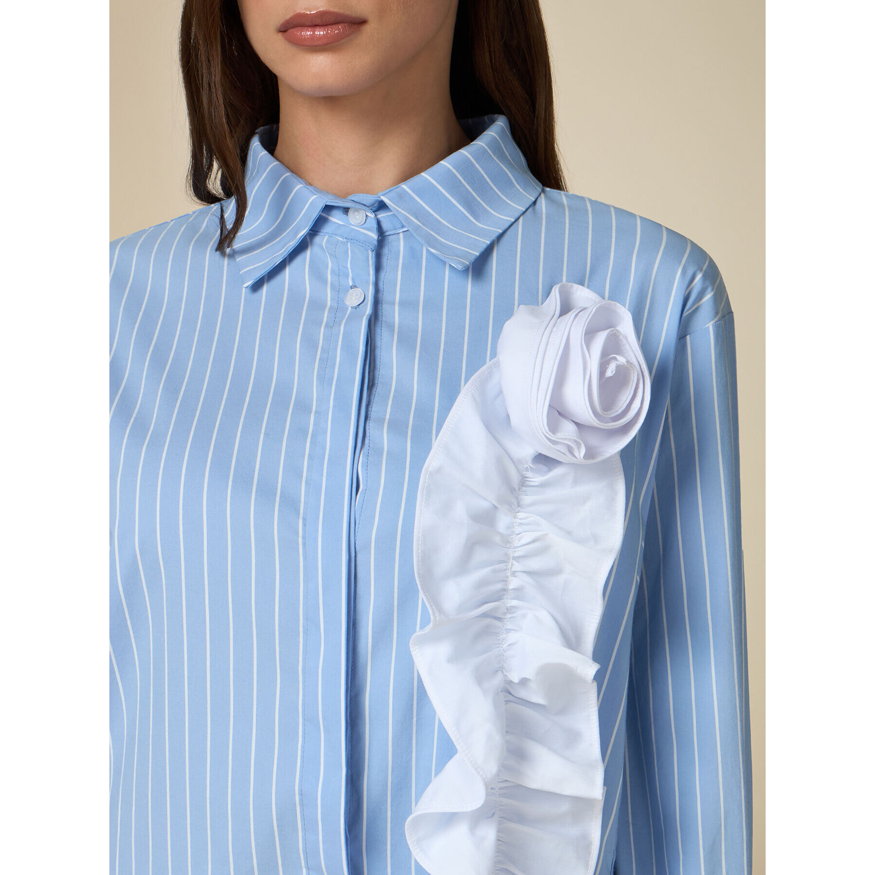 Oltre - Camisa amplia con aplicación - Light - blue