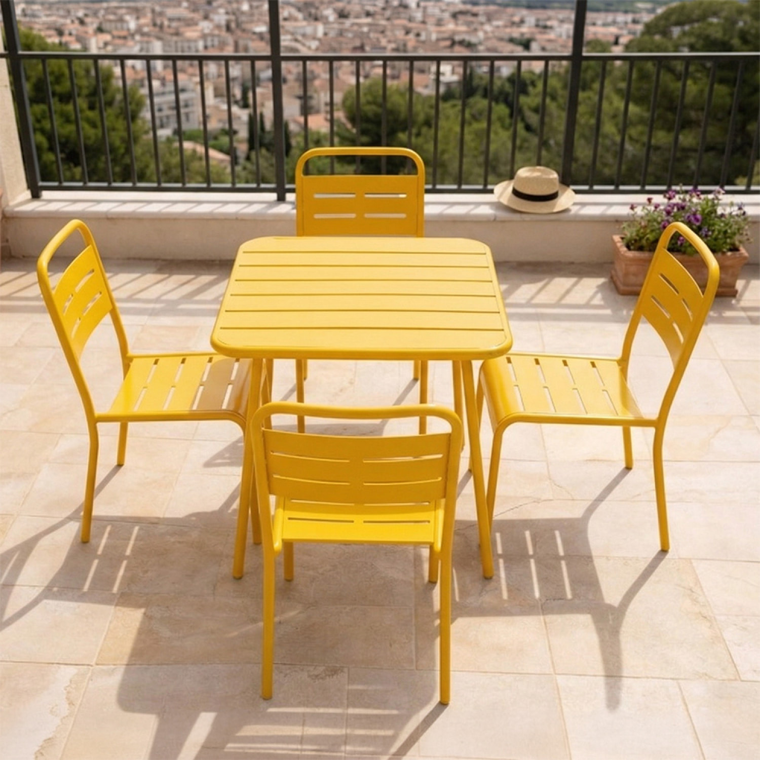 Ensemble table de jardin carrée 70cm et 4 chaises jaune EVORA