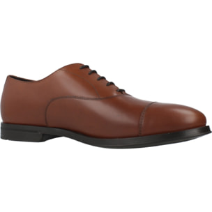 Zapatos de Vestir Hombre de la marca GEOX  modelo U DECIO MARRON
