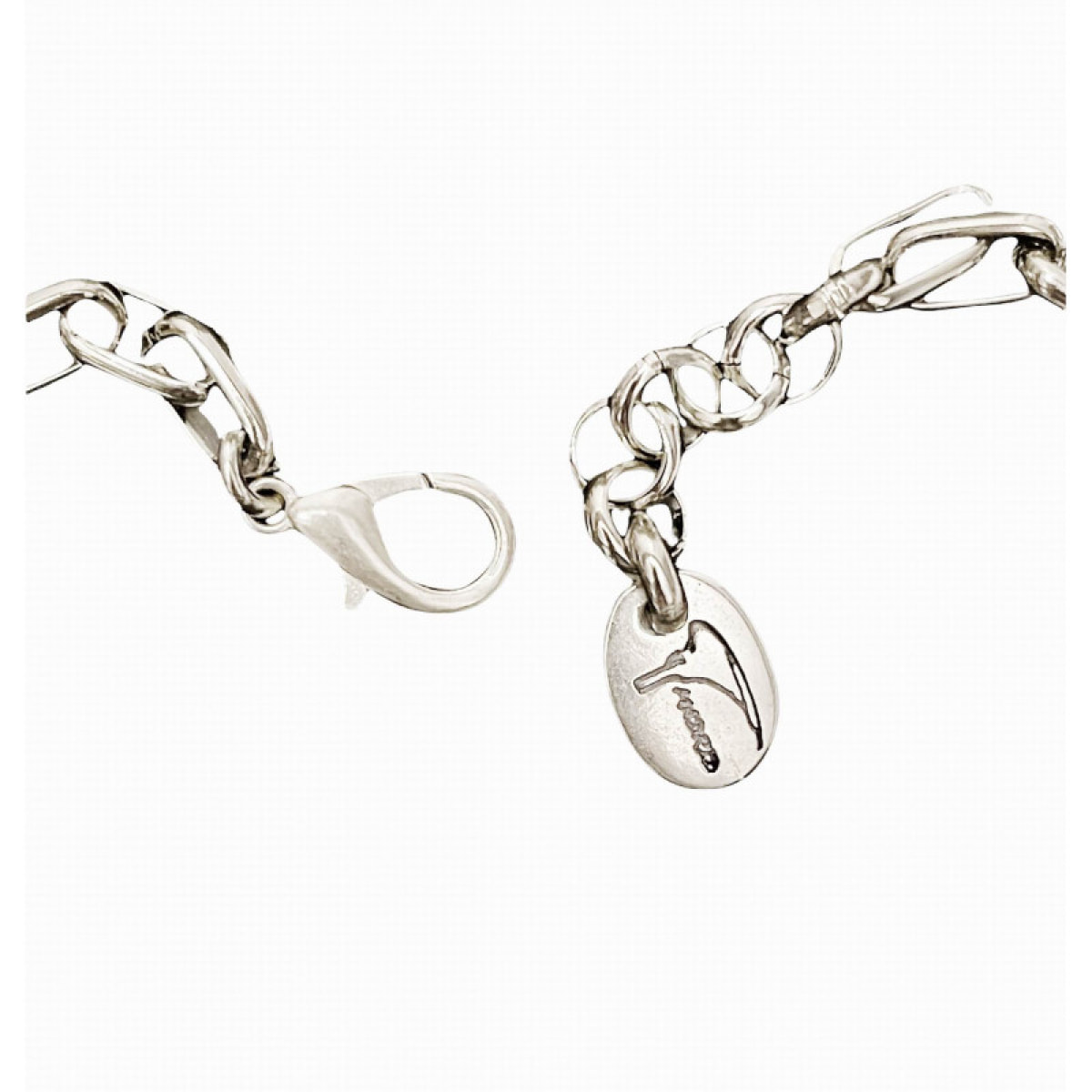 Collar Candado en plata chapado y cadena singular eslabón rectangular. "Gloria Mago"