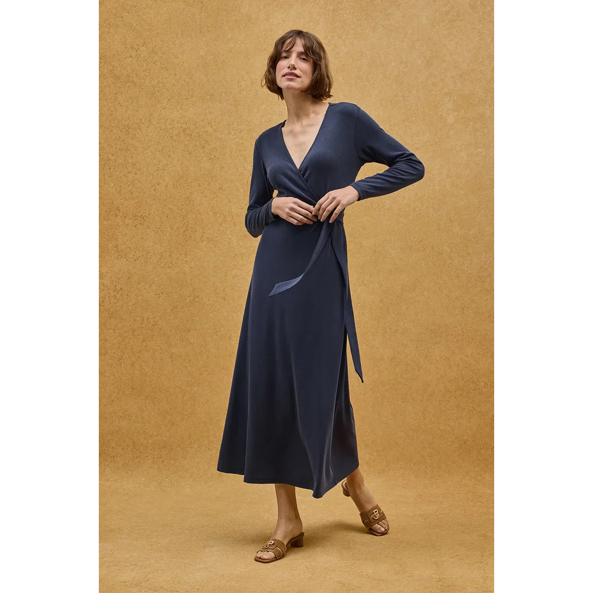 Vestito blu marino incrociato a manica lunga con scollo a V e logo Polo Club