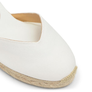 Alpargata plana en lona de algodón con pala en v y lazo al tobillo