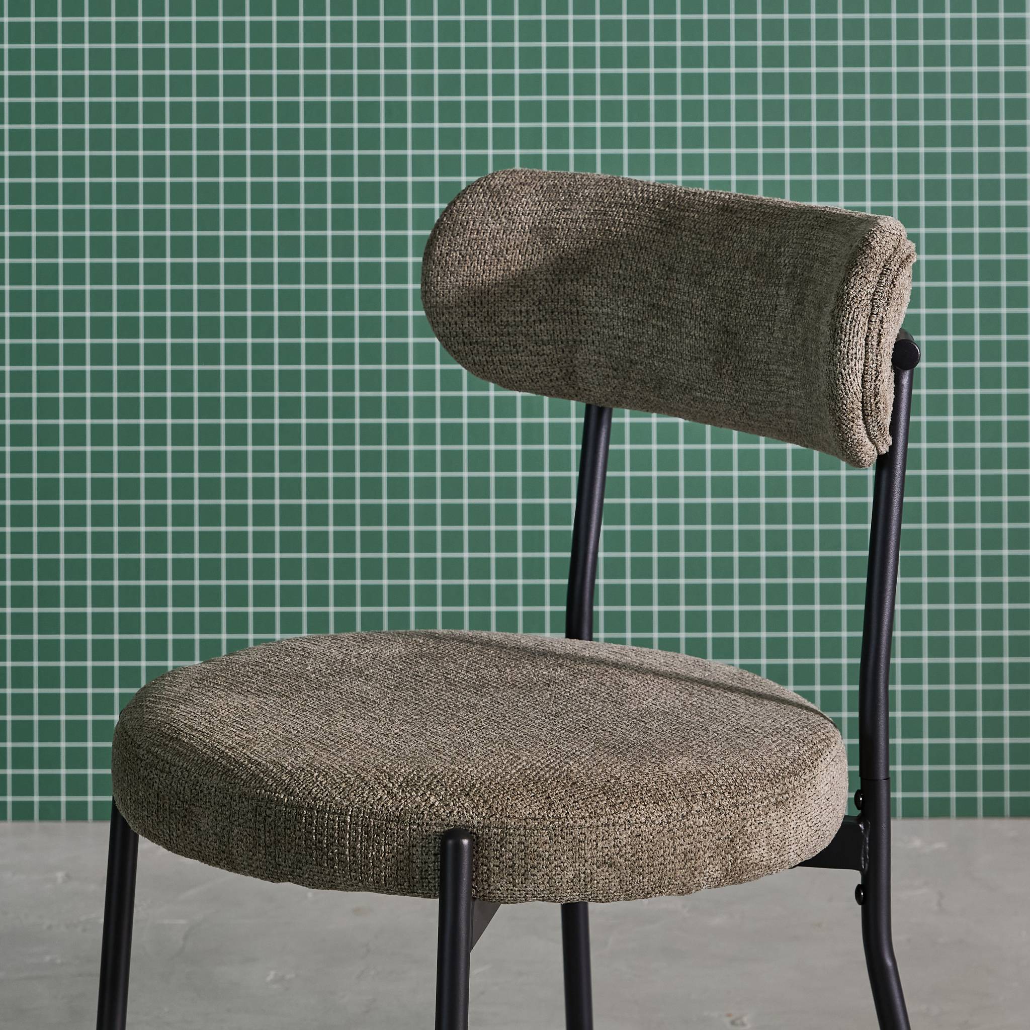 Lot de deux chaises métal et tissu chenille vert L 47 x P 49 x H 76.5cm - Livia