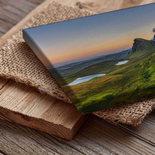 Tableau panoramique route de montagne falaises vertes Toile imprimée