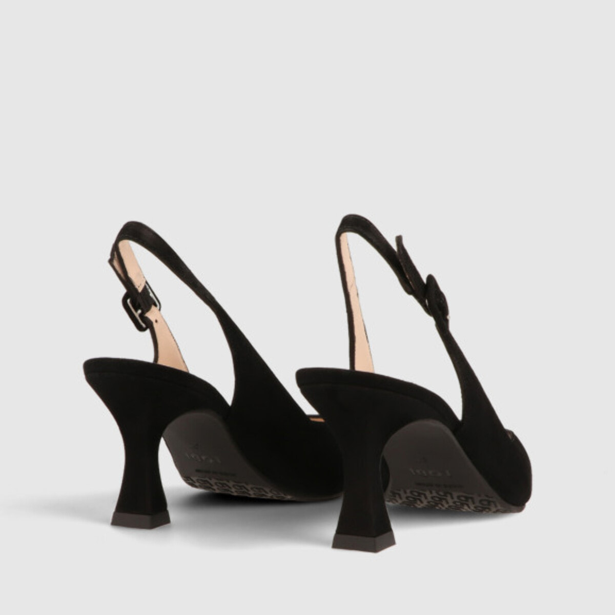 ZAPATOS DE SALÓN NEGROS JUCO