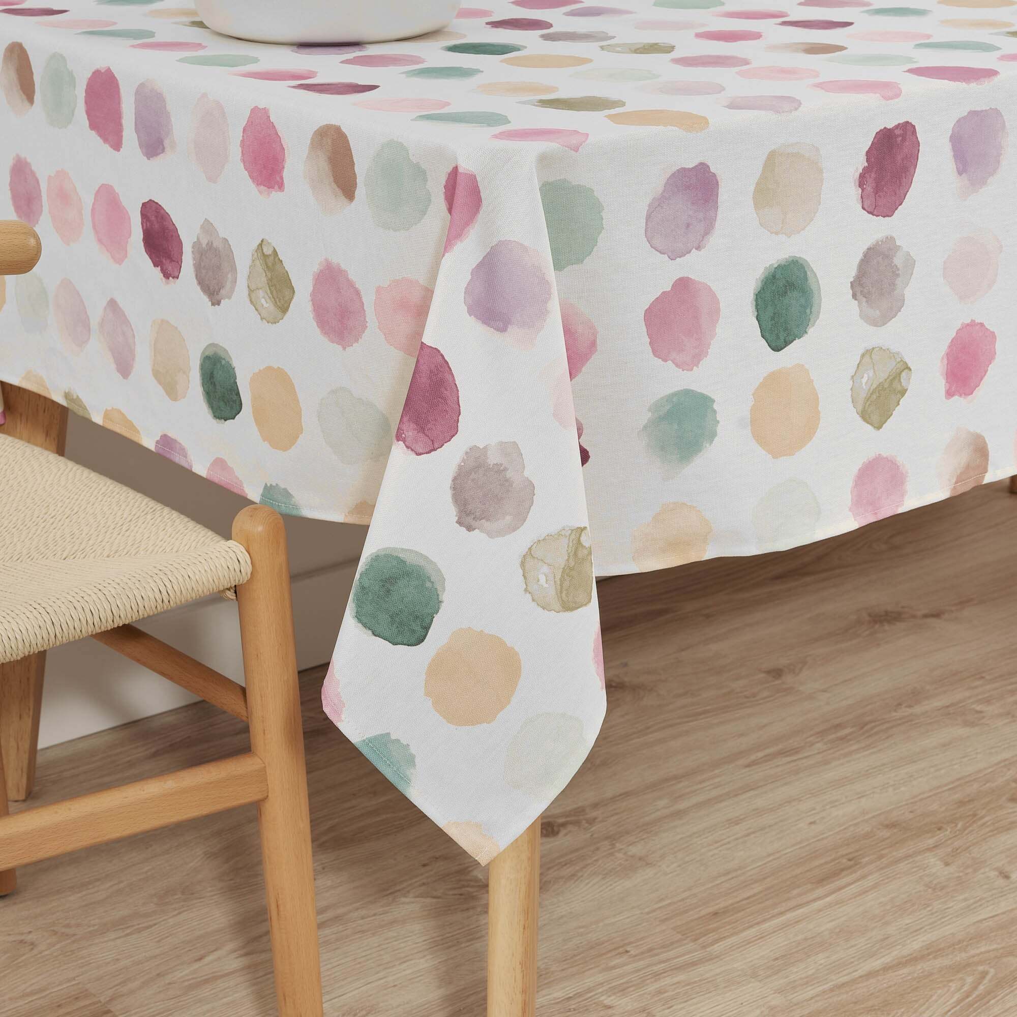 Nappe en résine anti-taches Sibiu
