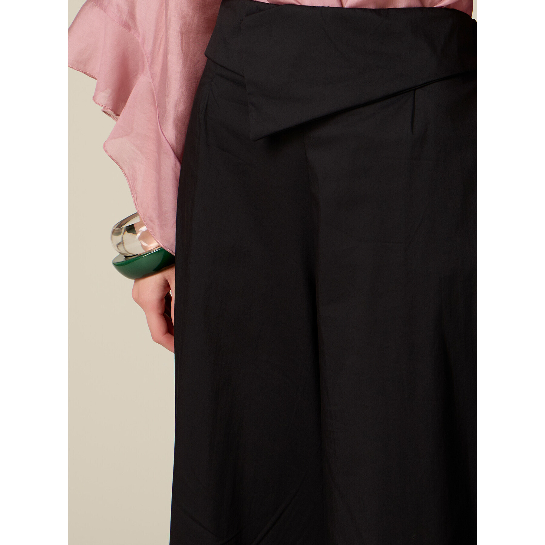 Oltre - Pantaloni wide leg con baschina in vita - Nero