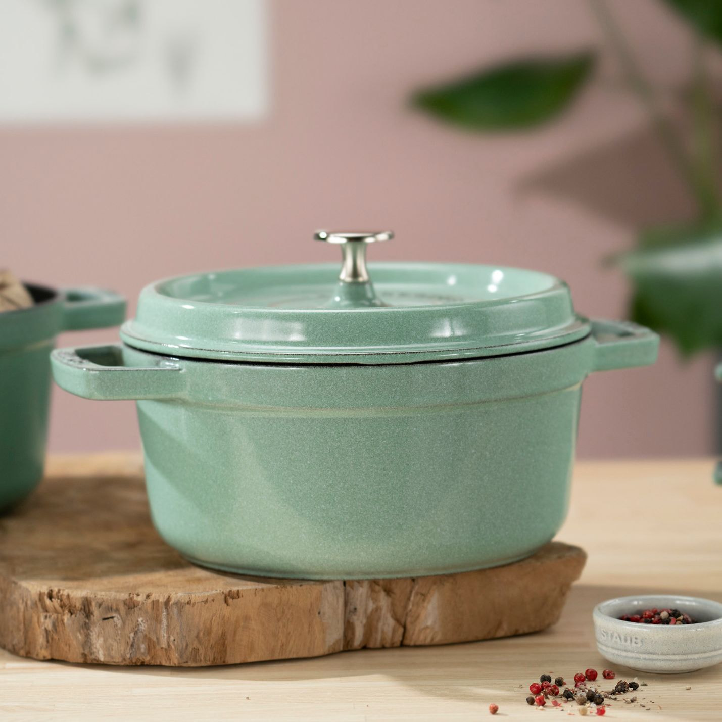 Cocotte en fonte STAUB, Sauge, 22 cm