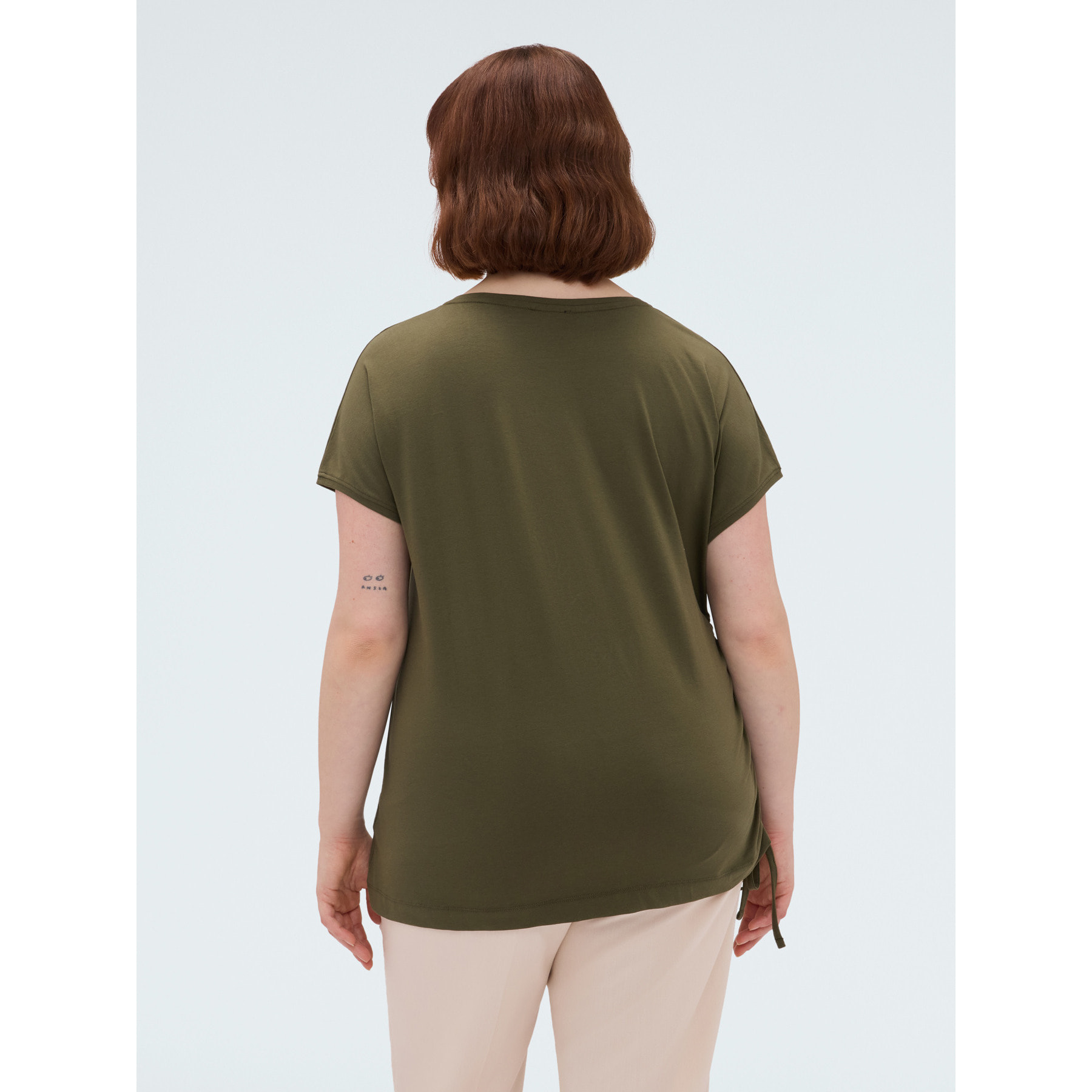 Fiorella Rubino - T-shirt in jersey con stampa e ricamo - Verde militare