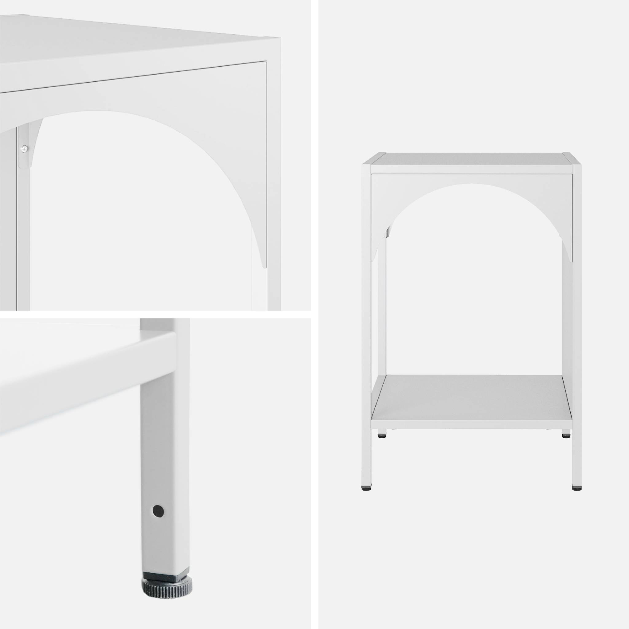 Table de chevet. table d'appoint en acier blanc