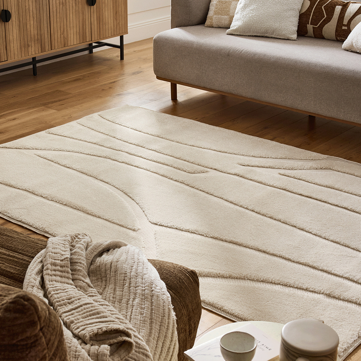ROMY - Tapis de salon texturé en relief crème - ROM505CRE