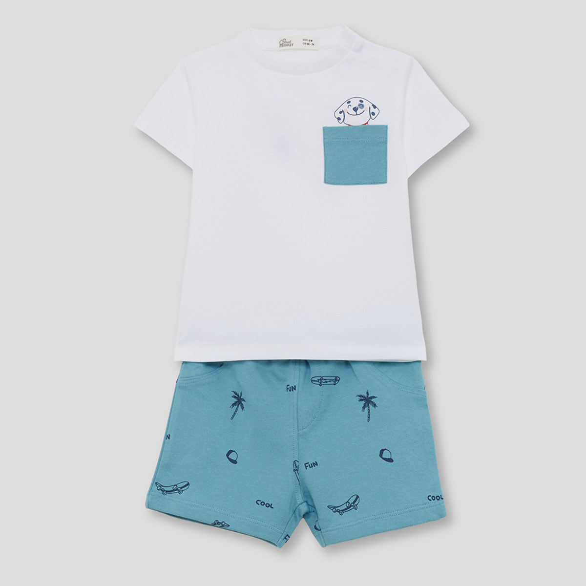 Conjunto de camiseta con bolsillo y dibujo de perrito y shorts con estampado playero tropical | Color: Turquesa | Street Monkey
