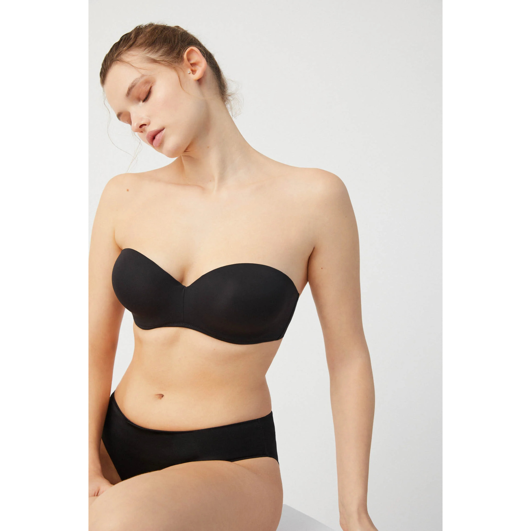 Reggiseno push-up multiposizione senza spalline nero, coppe B e C