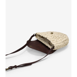 Bolso bandolera de rafia beige con solapa