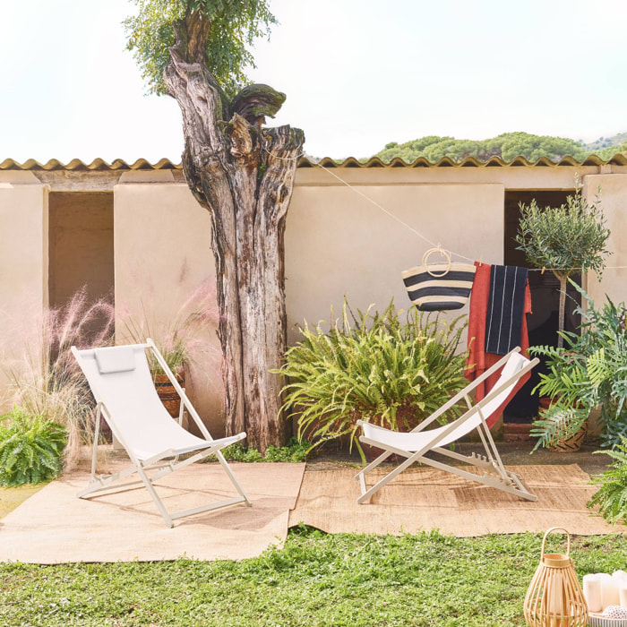 Lot de 2 chaises pliantes MATERA avec coussin en acier / textilene. beige. 102 x 62 x 81 cm