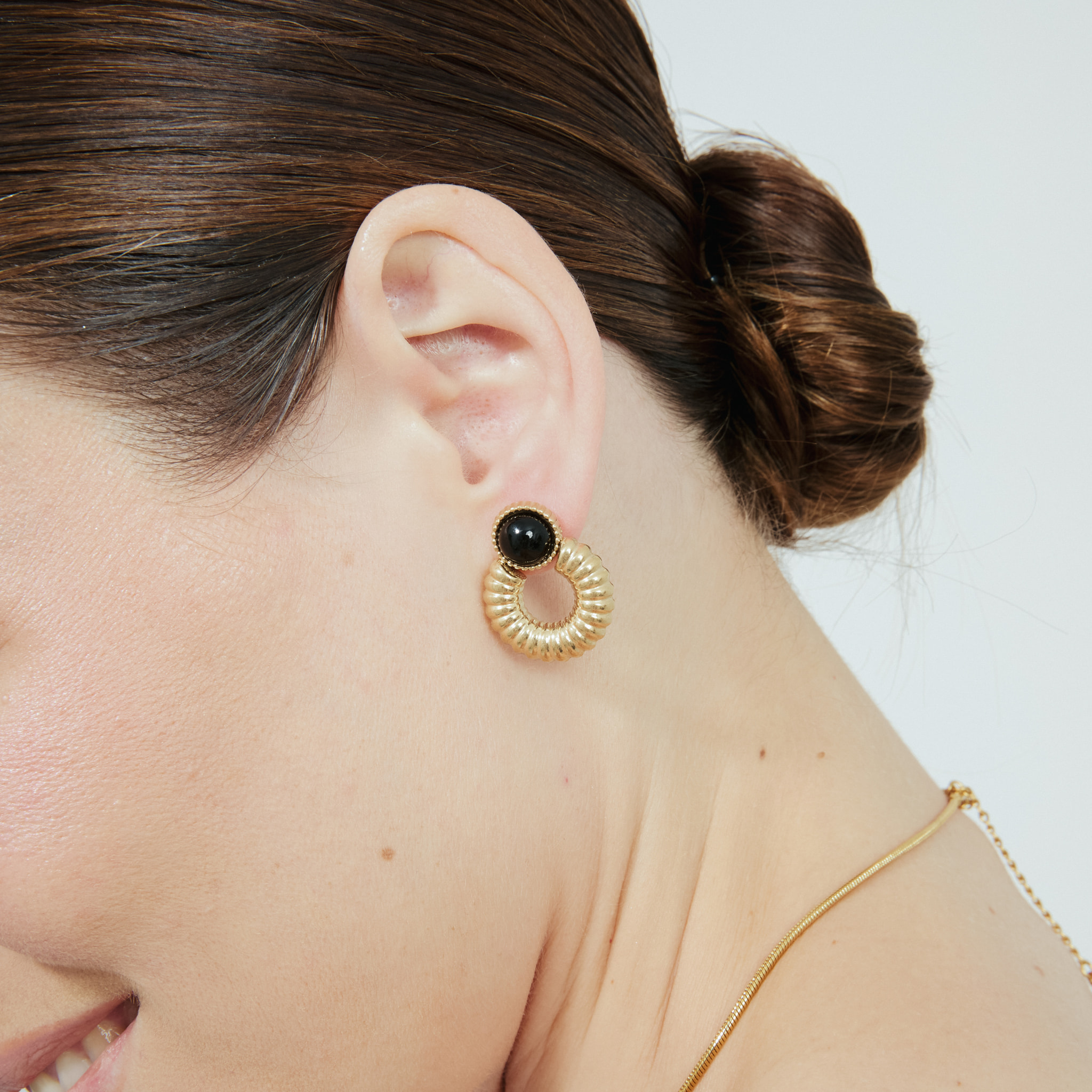 Pendientes Mugor acabado oro amarillo 18k
