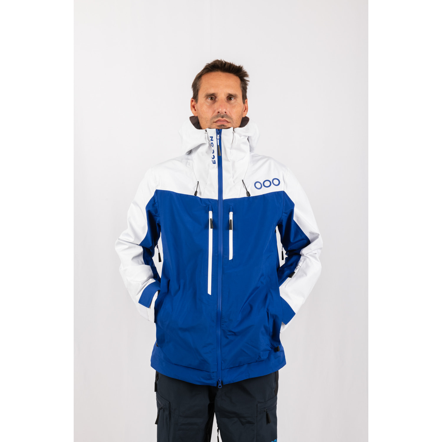 Chaqueta ECOExplorer Jacket Men dela marca ECOON - Azul / Blanco