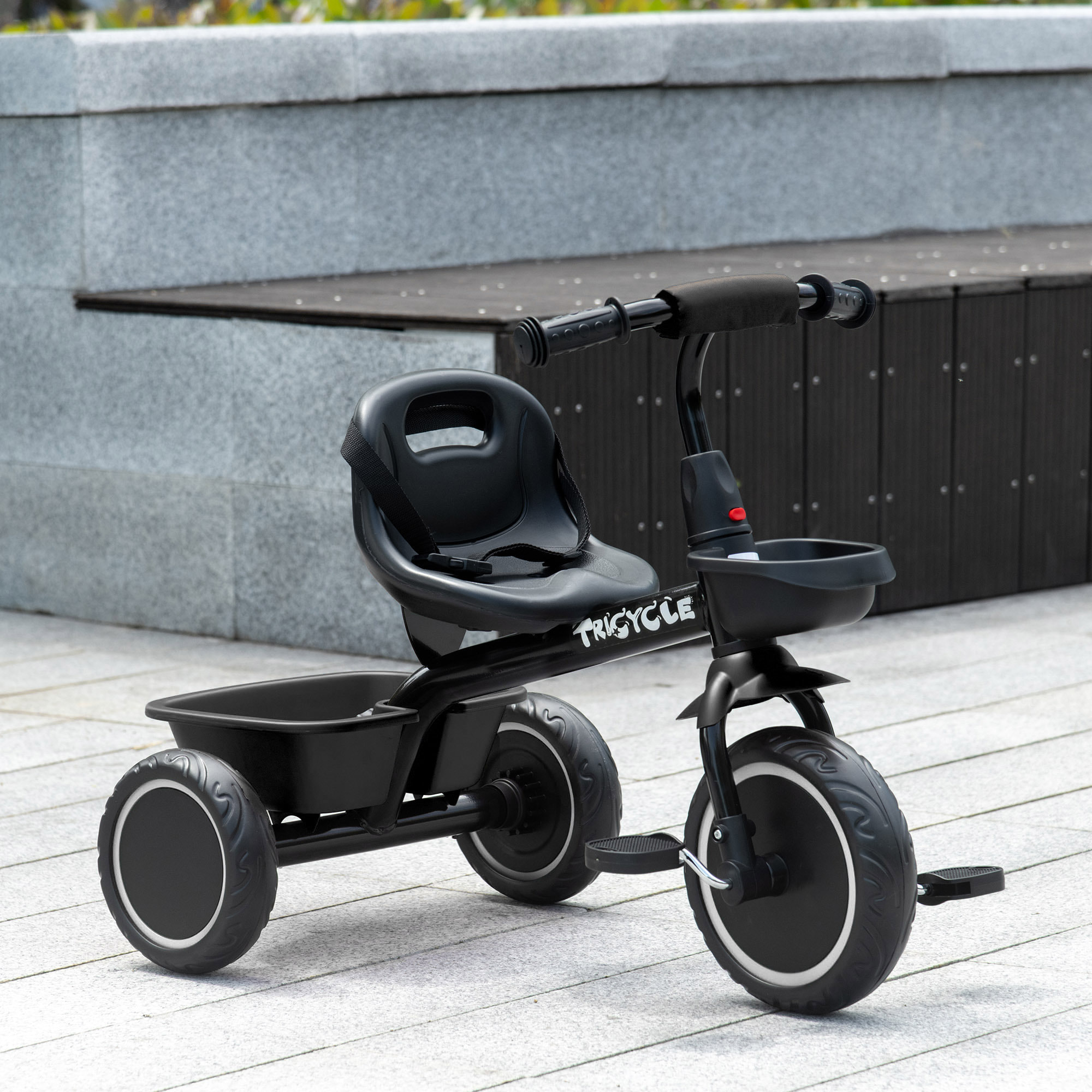 Tricycle pour enfant évolutif avec siège réglable - pédales - 2 paniers - ceinture - pour enfant de 2 à 5 ans - noir