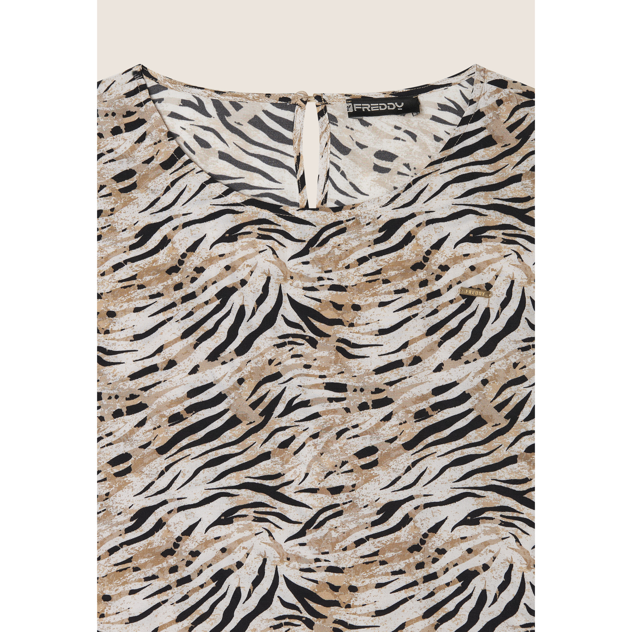 T-shirt in viscosa animalier con spacchi dotati di zip
