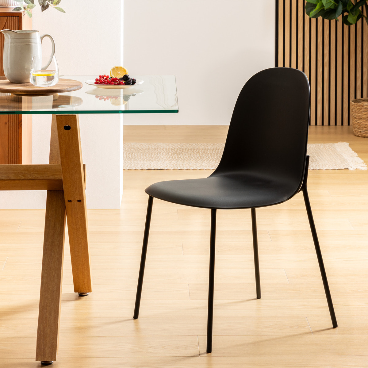 Chaise "Asan" noir