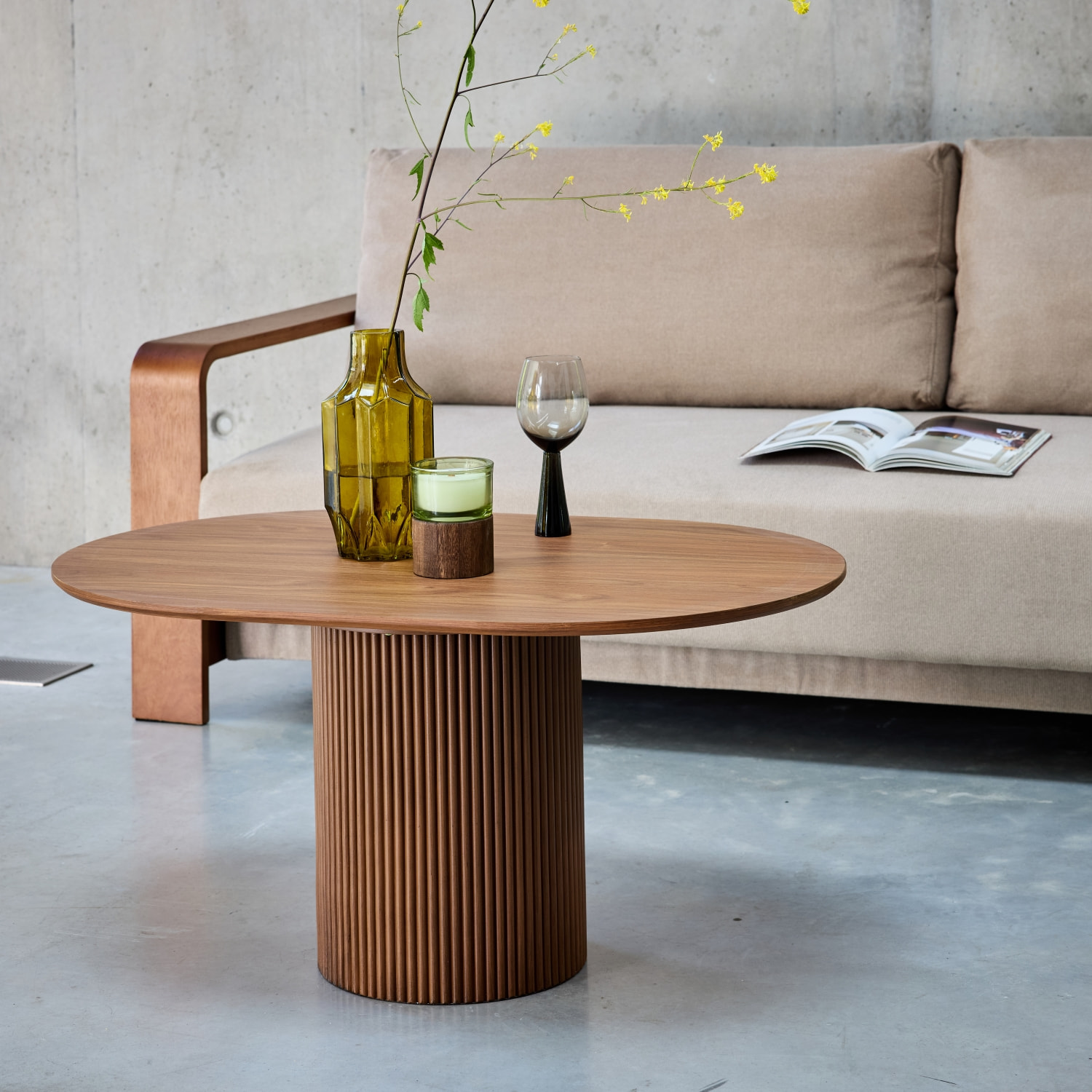 Table basse oblongue décor bois sculpté FARO