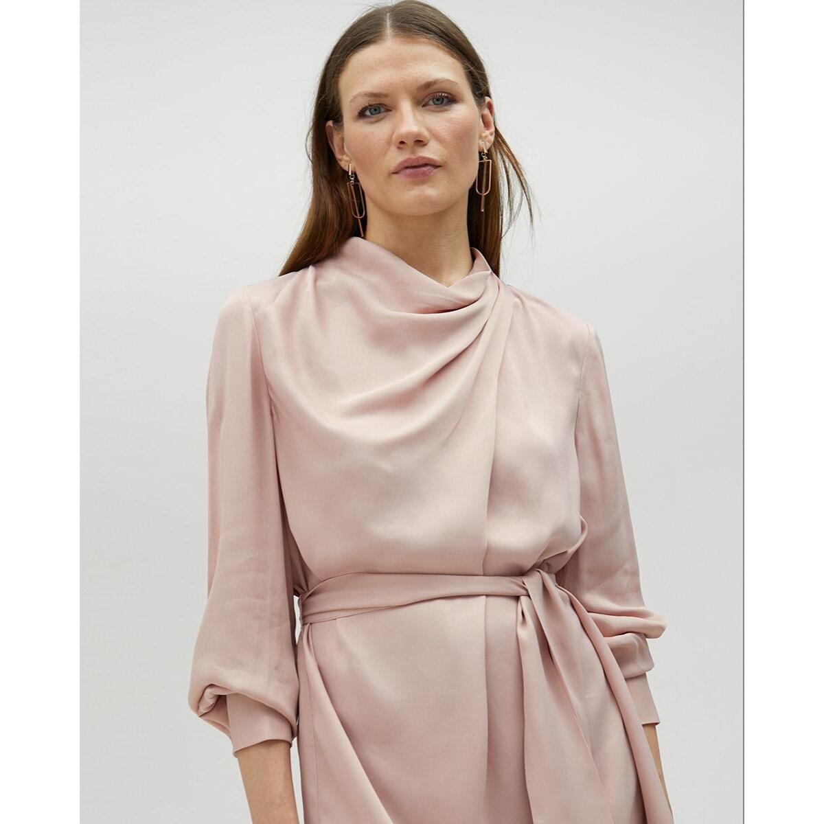 Abito corto con cintura