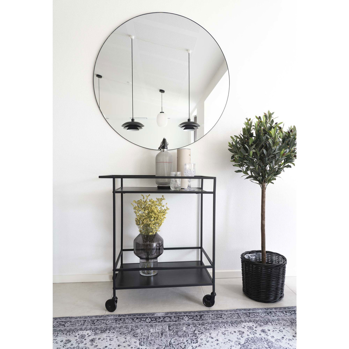 Carrello bar Vita a 2 ripiani in nero con struttura in acciaio, 68×40×79 cm
