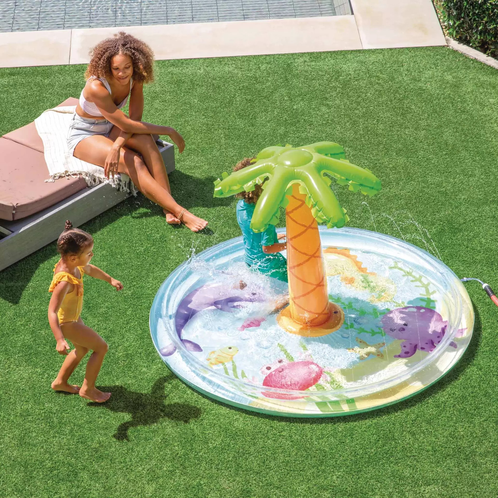Intex 56433NP - Piscina Gonfiabile Palma con Spruzzino, 173x104 cm, 2+ Anni