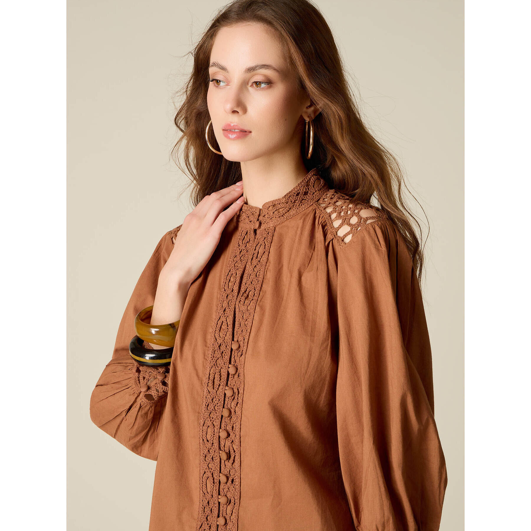Oltre - Blusa in cotone con inserti in macramé - Marrone