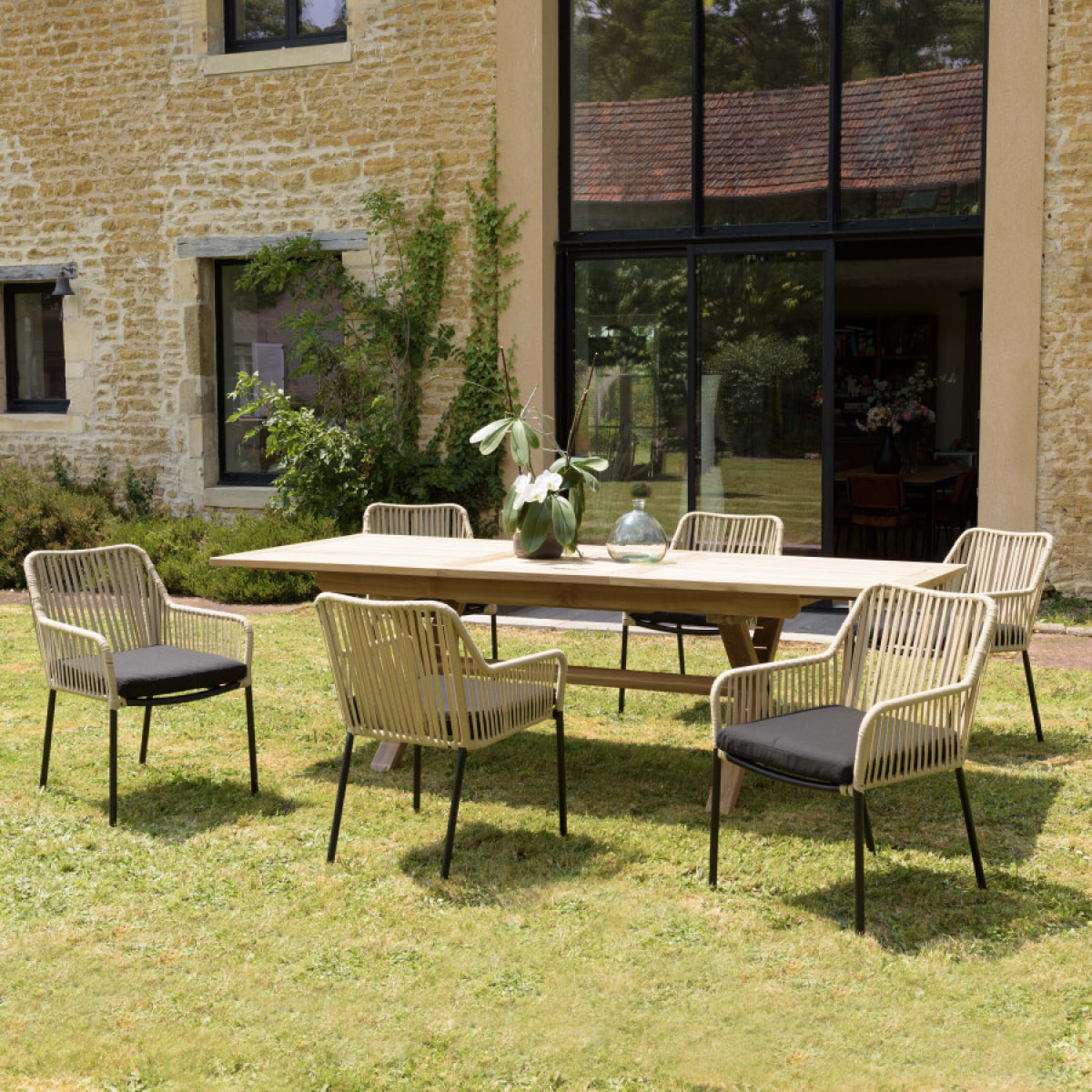 MALO - SALON DE JARDIN 6 PERS. - 1 table rectangulaire 180x100cm et 6 fauteuils en cordage beige et noir