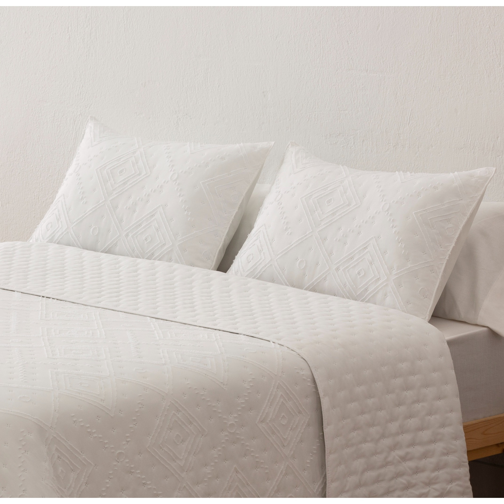 COLCHA SUAVE PLATINIUM PILAR BLANCO