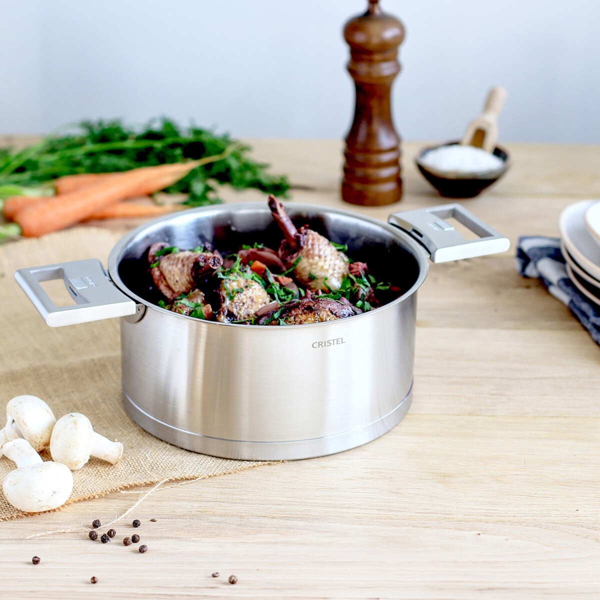 Faitout inox brossé à poignée amovible