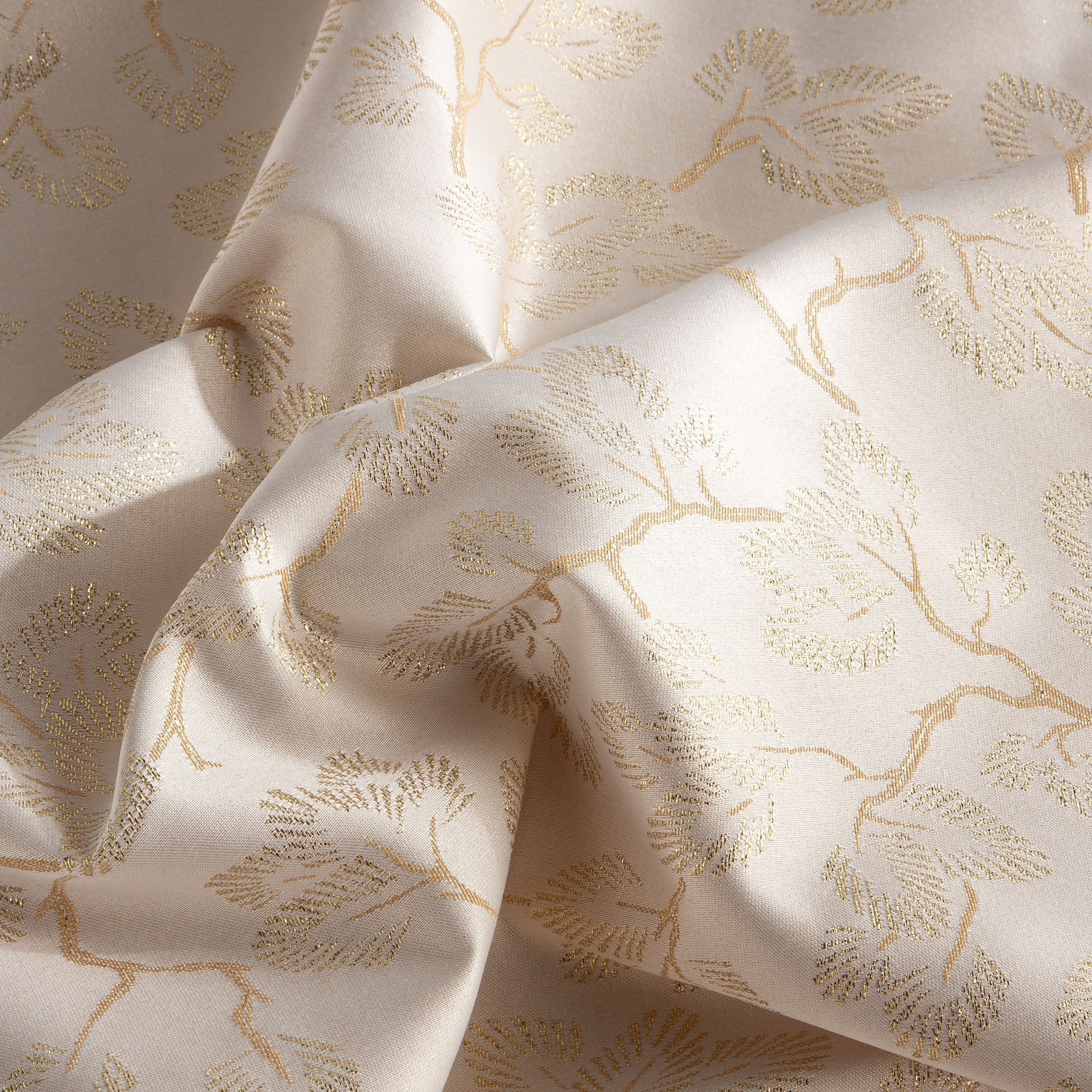 Nappe nöel tissu jacquard antitaches BRANCHES GOLD