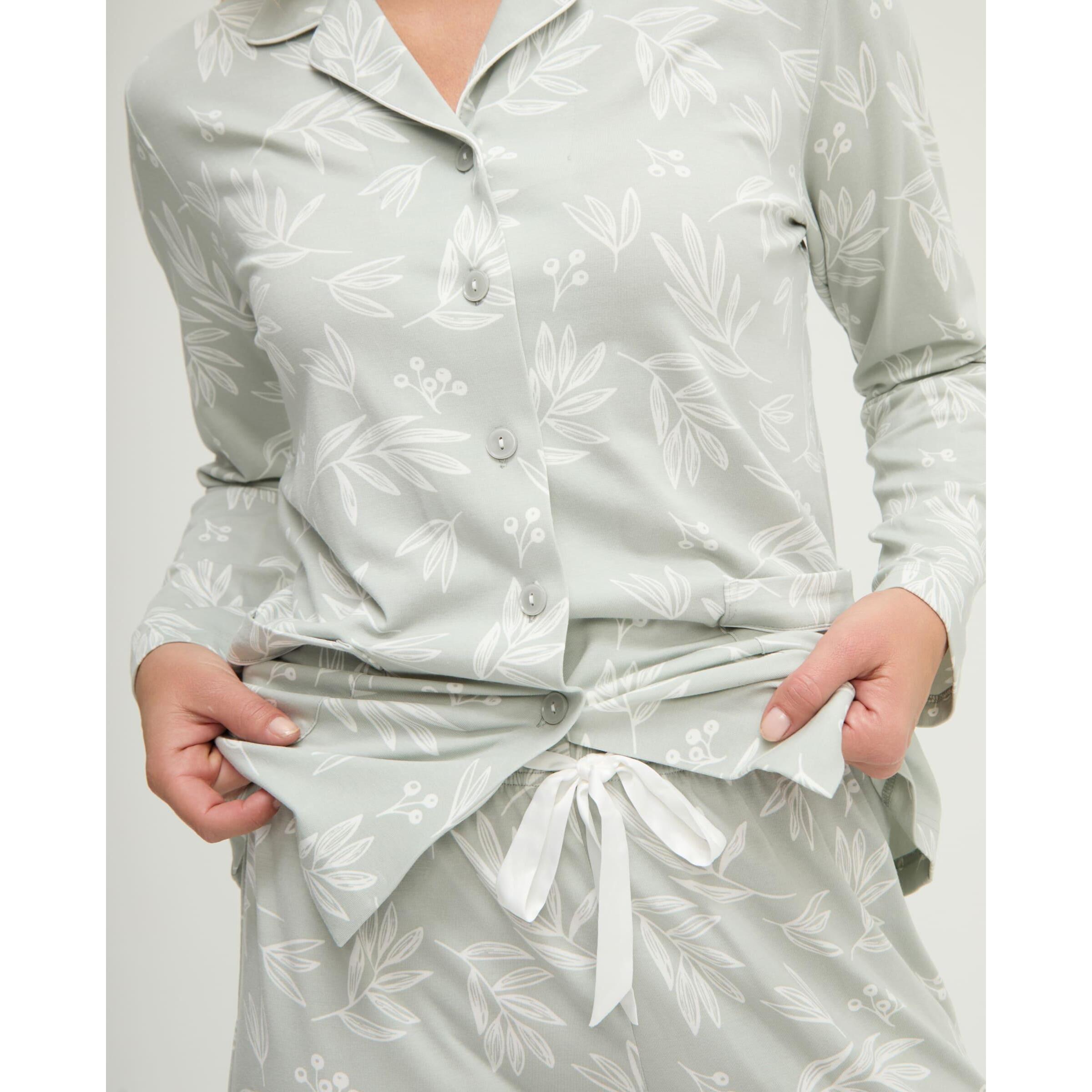 Pijama mujer abierto estampado hojas
