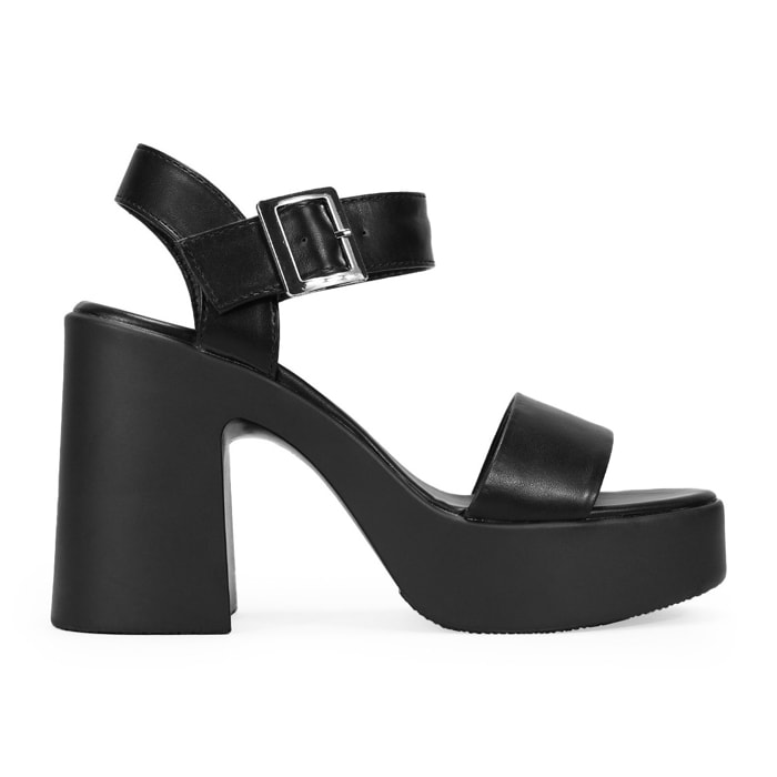 Sandalias de tacón ancho negras con hebilla