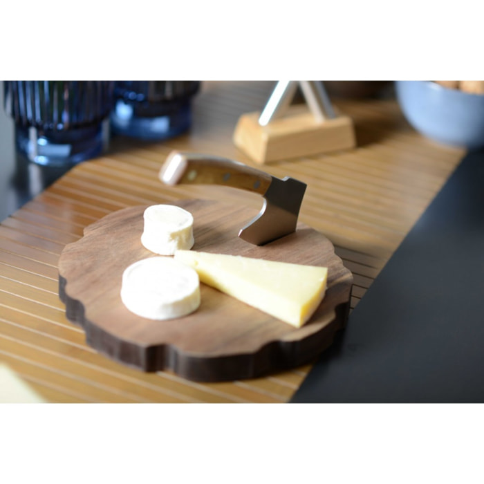 Plateau a fromage avec hache en acacia