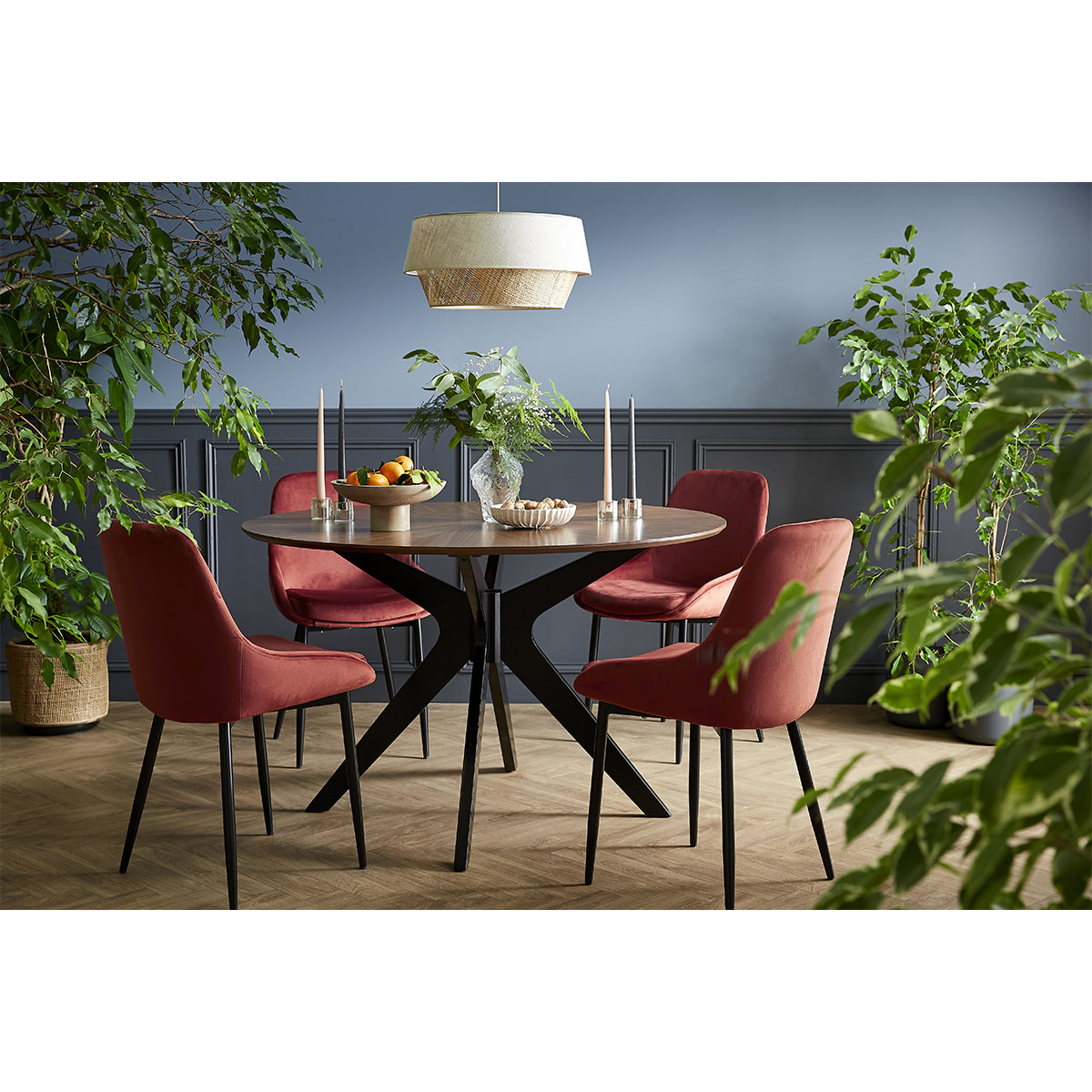 Chaises design en tissu velours rouge tomette et métal noir (lot de 2) HOLO