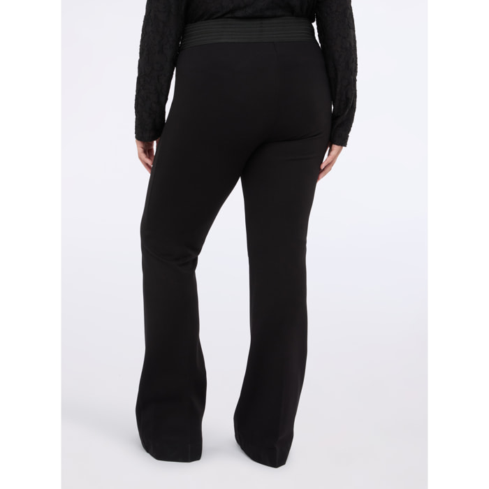 Fiorella Rubino - Pantalones acampanados en Punto Milano - Negro