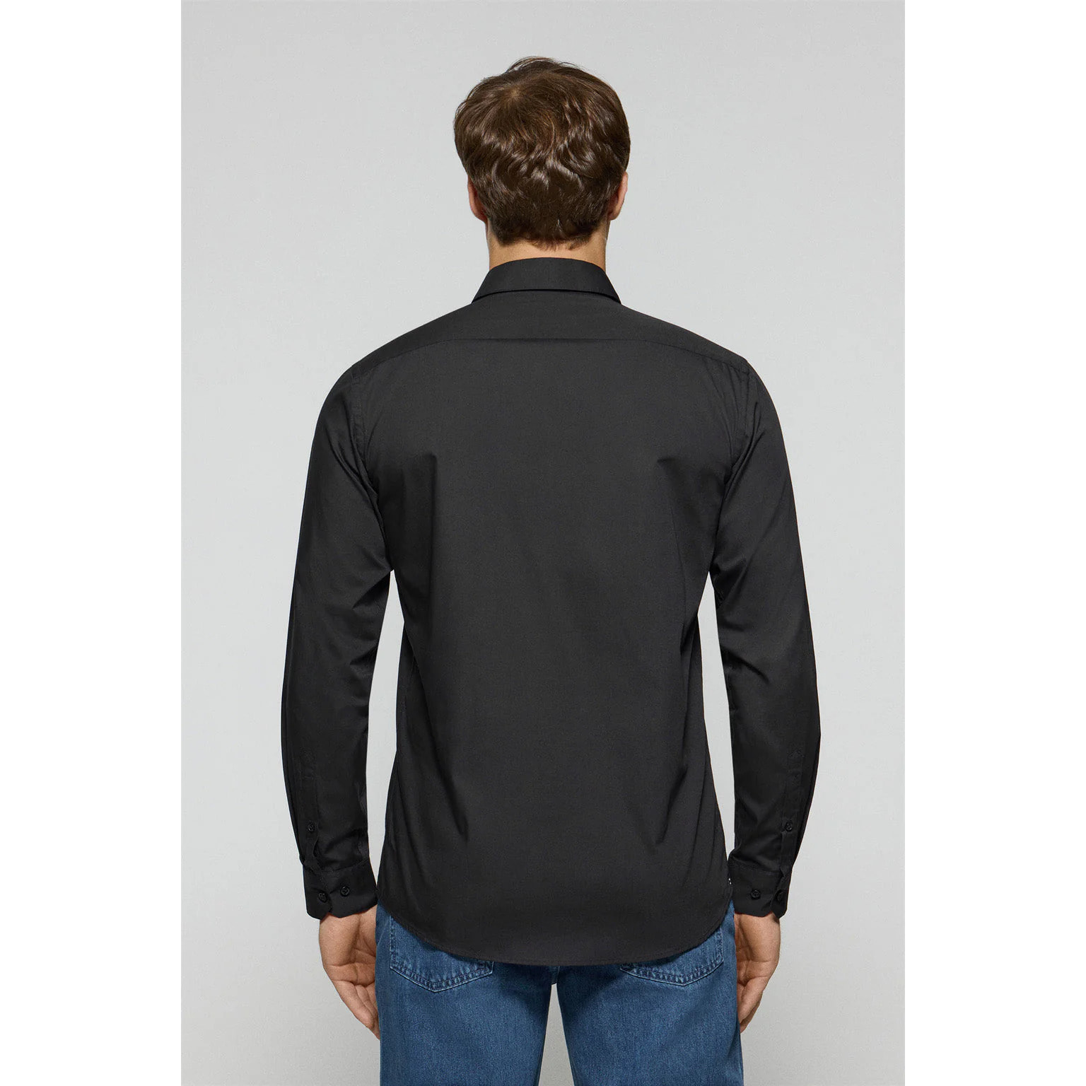 Camicia slim in popeline nera con logo Rigby Go ricamato