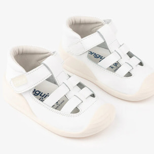 Sandalias blancas Primeros Pasos del Bebé