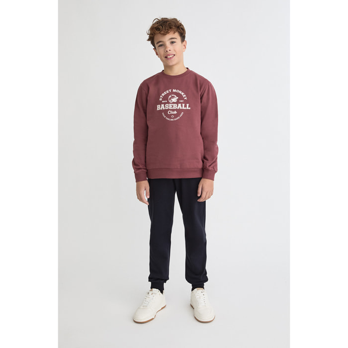 Conjunto niño sudadera teja y marino de felpa con estampado frontal y pantalón, puños elásticos | Color: Borgoña | Street Monkey