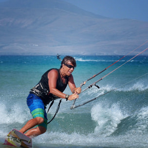 OCEAN MENTAWAY OCCHIALI PER SPORT ACQUATICI in nero