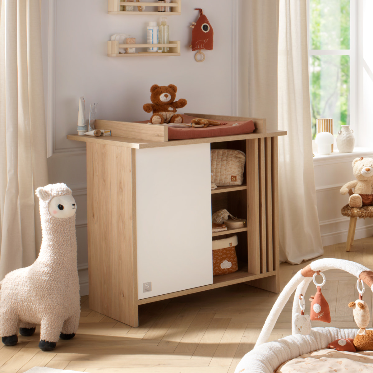 Chambre bébé complète Tokyo, Lit 120x60 et Commode à langer claustra - Chêne suave